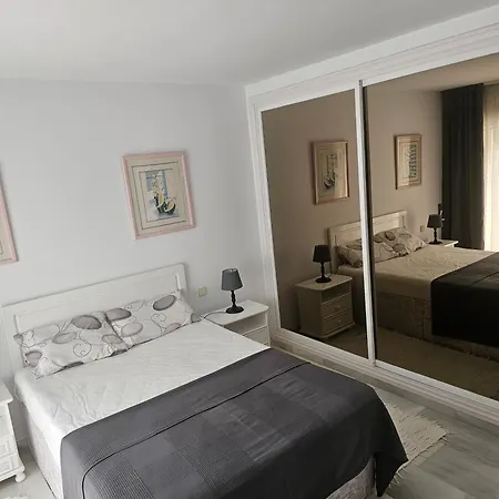 Fuer 4 Personen Und 1 Kind In Andalusien Estepona