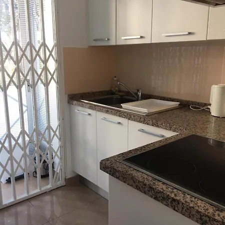 Apartment Fuer 4 Personen Und 1 Kind In Andalusien *