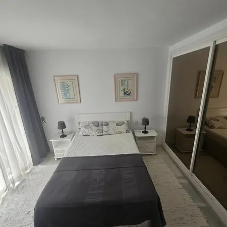 Apartment Fuer 4 Personen Und 1 Kind In Andalusien